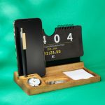 نقویم رومیزی چوب گردو کد 41101