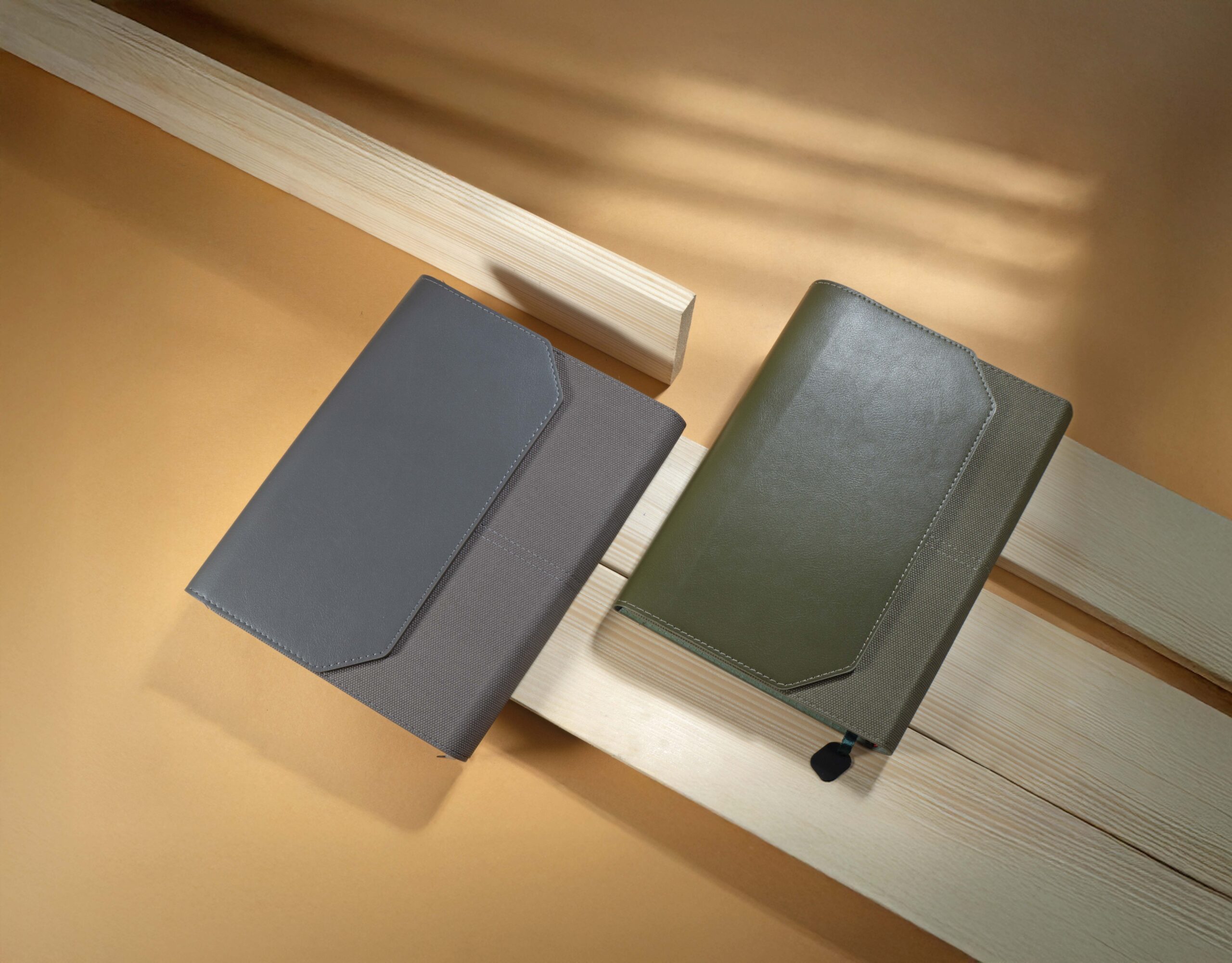 50701-02 سررسید وزیری کد 50701 - تصویر 1